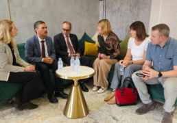 L'Ambassadeur du Royaume-Uni en visite à la Cité des Métiers et des Compétences de Tamesna